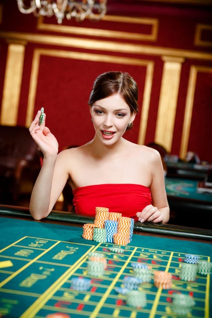 luckyspin မြန်မာ အွန်လိုင်းကာစီနို